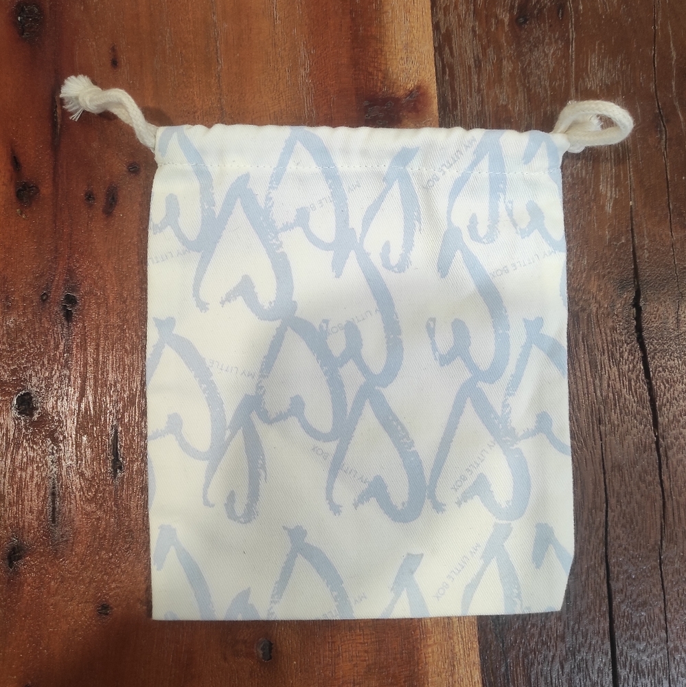 Brand new makeup bag